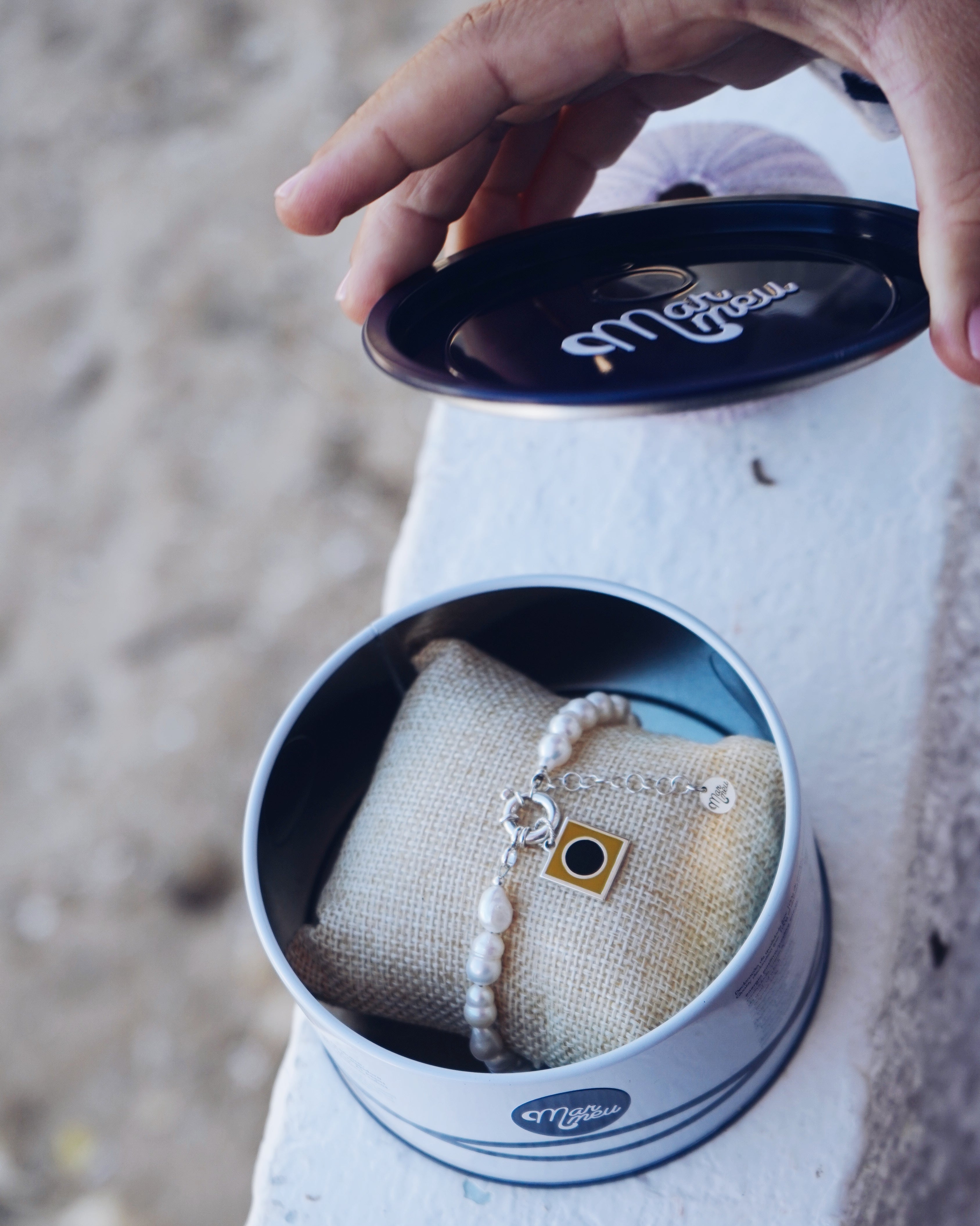 Pack - 1 Bandeira Náutica + Pulseira de Pérolas e Prata 925