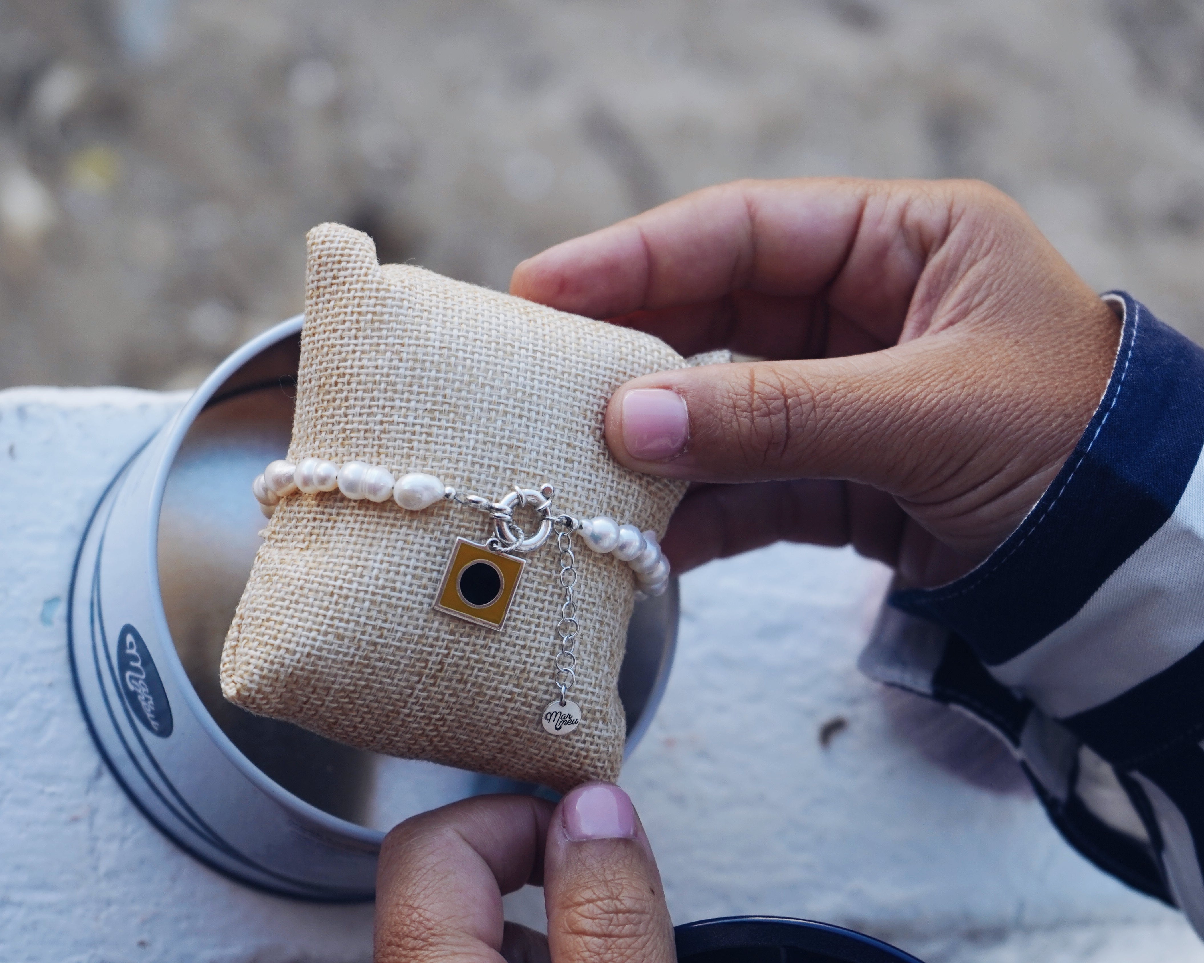 Pack - 1 Bandeira Náutica + Pulseira de Pérolas e Prata 925